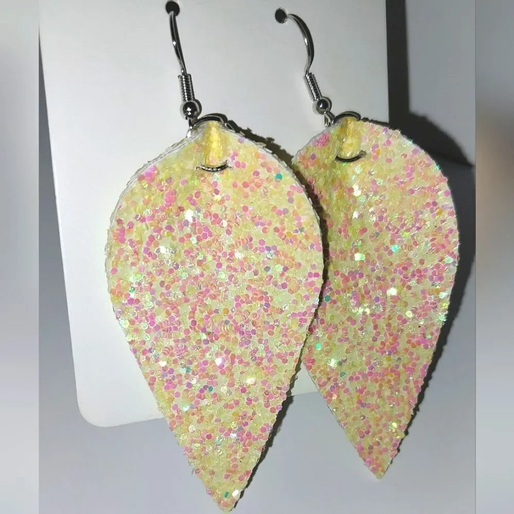 Ladies Beautiful bedazzled fashion earrings